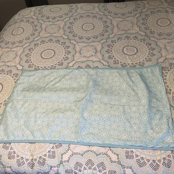 The Big One Reversible King Size Quilt & 2 Shams Set Blue Mandala Geometric - Picture 4 of 7